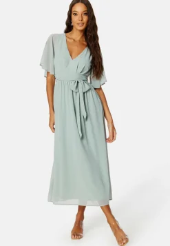 Butterfly Sleeve Midi Dress