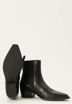 Kelsey Heel Classic Leather Boots