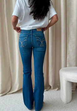 Low Embroidery Pocket Jeans