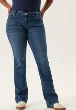 Low Embroidery Pocket Jeans