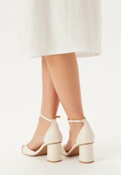 Mid Heel Sandal