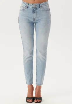 Slim Ankle Jeans