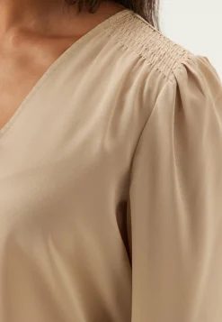 Viellette L/S SMOCK SATIN TOP