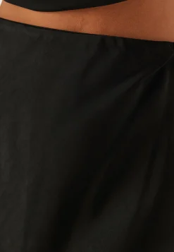 Vilea Ankle Skirt